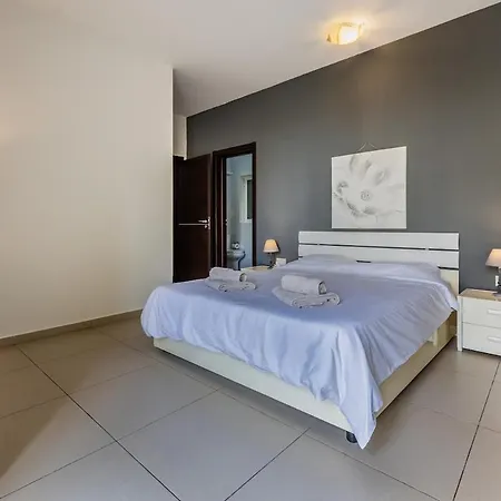 Modern 2 Bedroom Malta Sliema