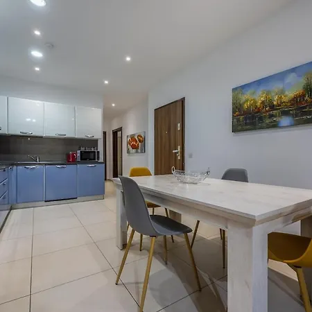 Daire Modern 2 Bedroom Malta